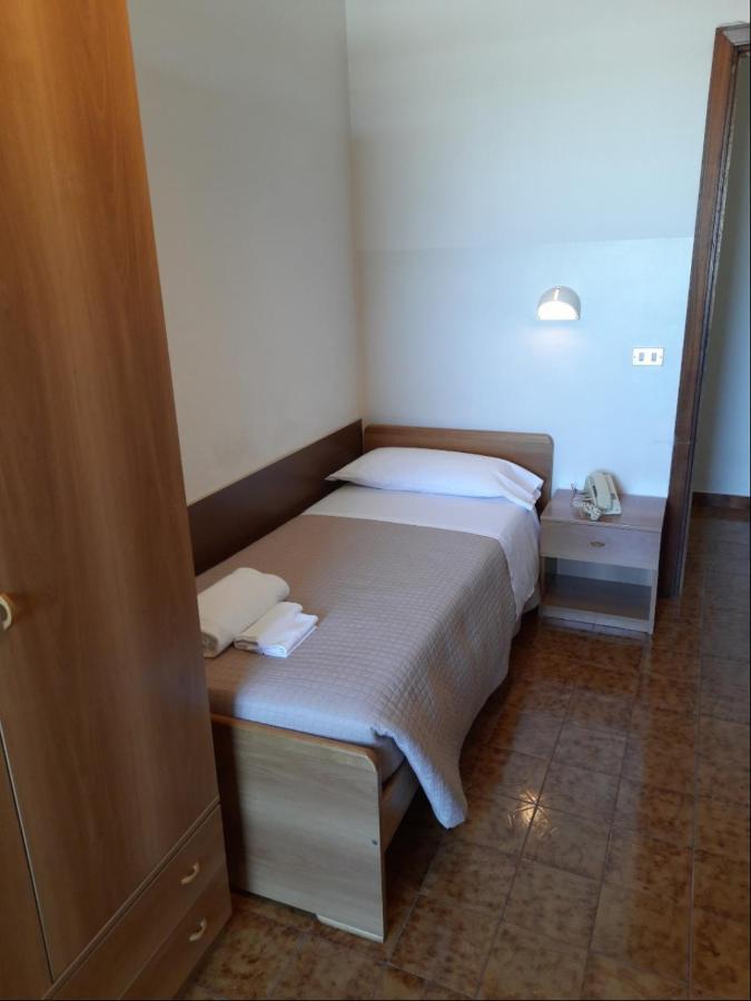 Albergo Italia Анкона Экстерьер фото