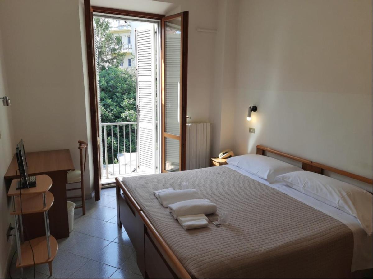 Albergo Italia Анкона Экстерьер фото