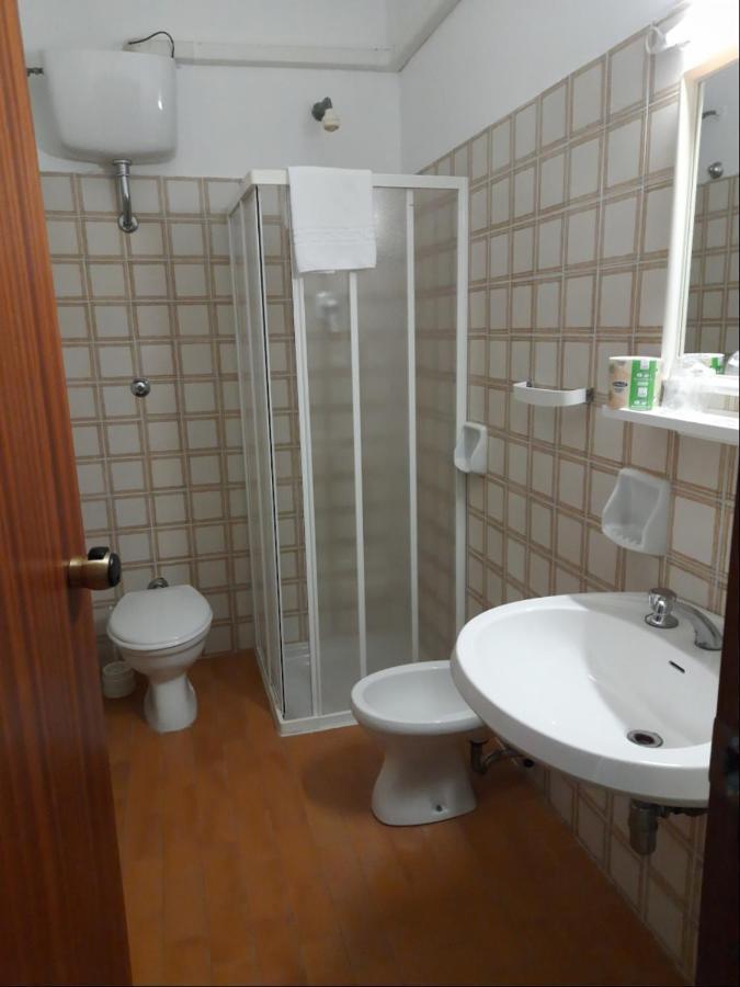 Albergo Italia Анкона Экстерьер фото