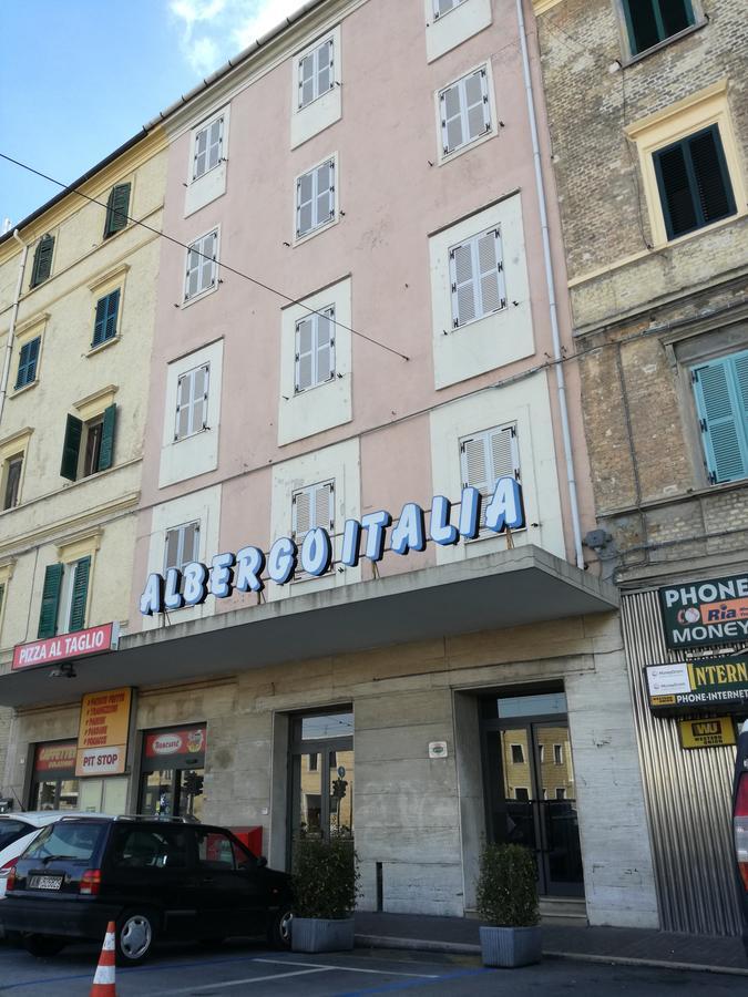 Albergo Italia Анкона Экстерьер фото