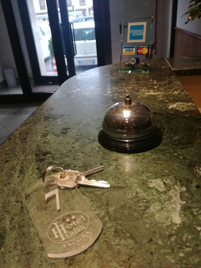 Albergo Italia Анкона Экстерьер фото